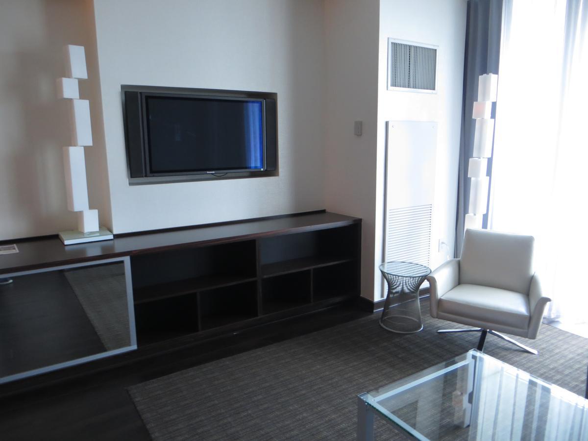 Palms Place 33rd Floor With Mountains Views Aparthotel