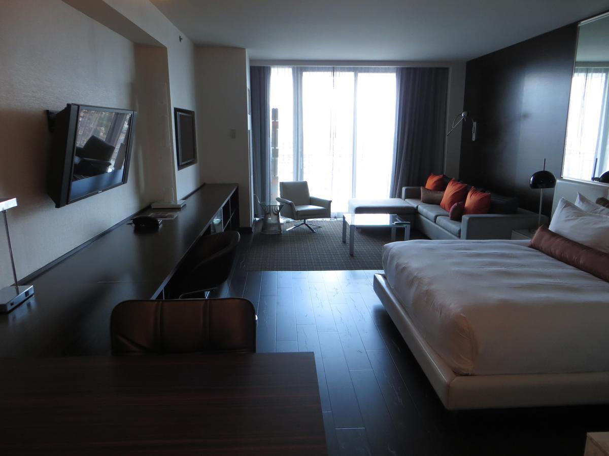 Palms Place 33rd Floor With Mountains Views Aparthotel Las Vegas
