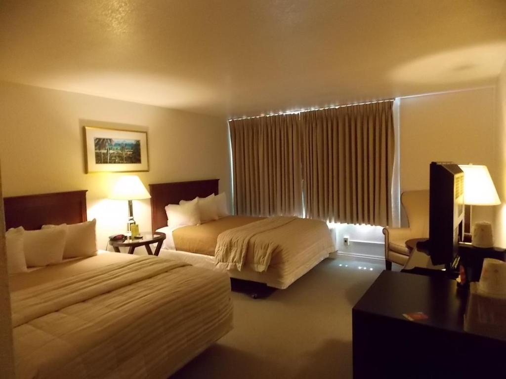 Super 8 By Wyndham Vegas North Strip/fremont St. Area