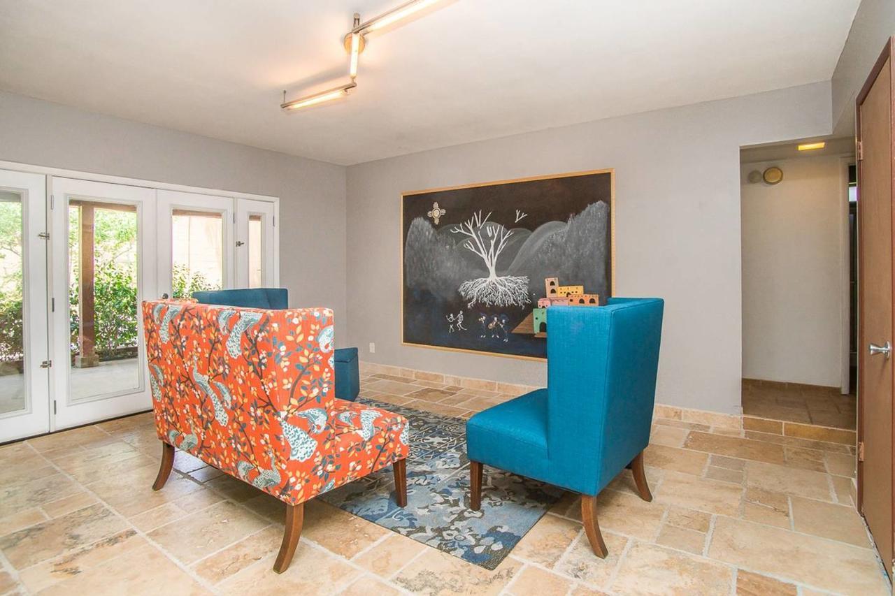Retro Vegas Utopia 4 Bd Sleeps 14 Las Vegas