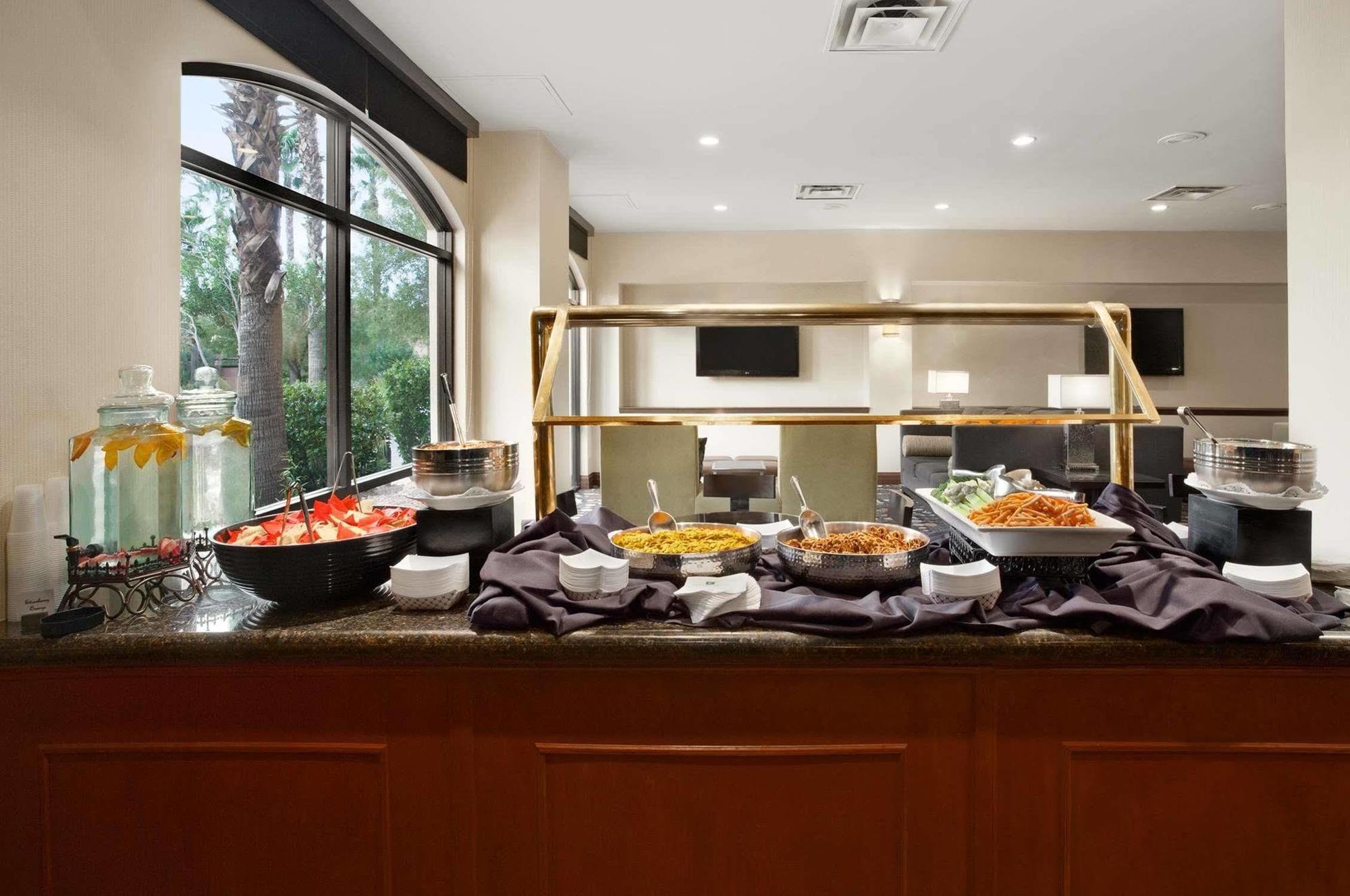 Embassy By Hilton Vegas Hotel 4*