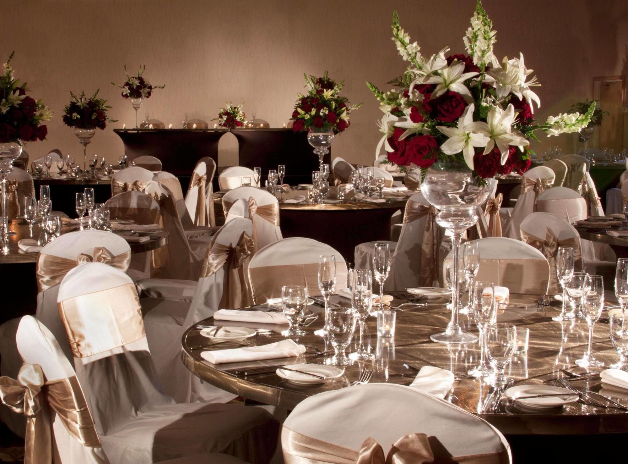 Hotel Embassy By Hilton Vegas 4*