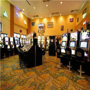 Clarion & Casino Hotel 3*