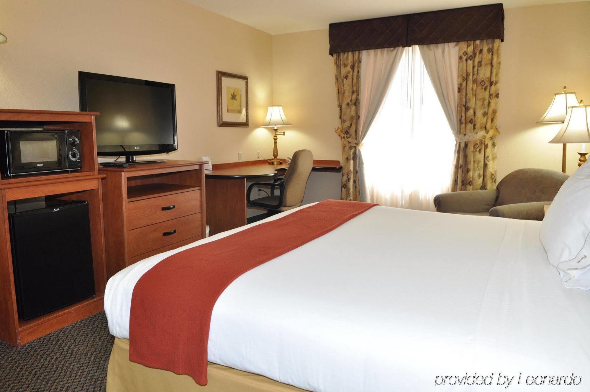 Hotel Express Vegas-nellis By Ihg 3*