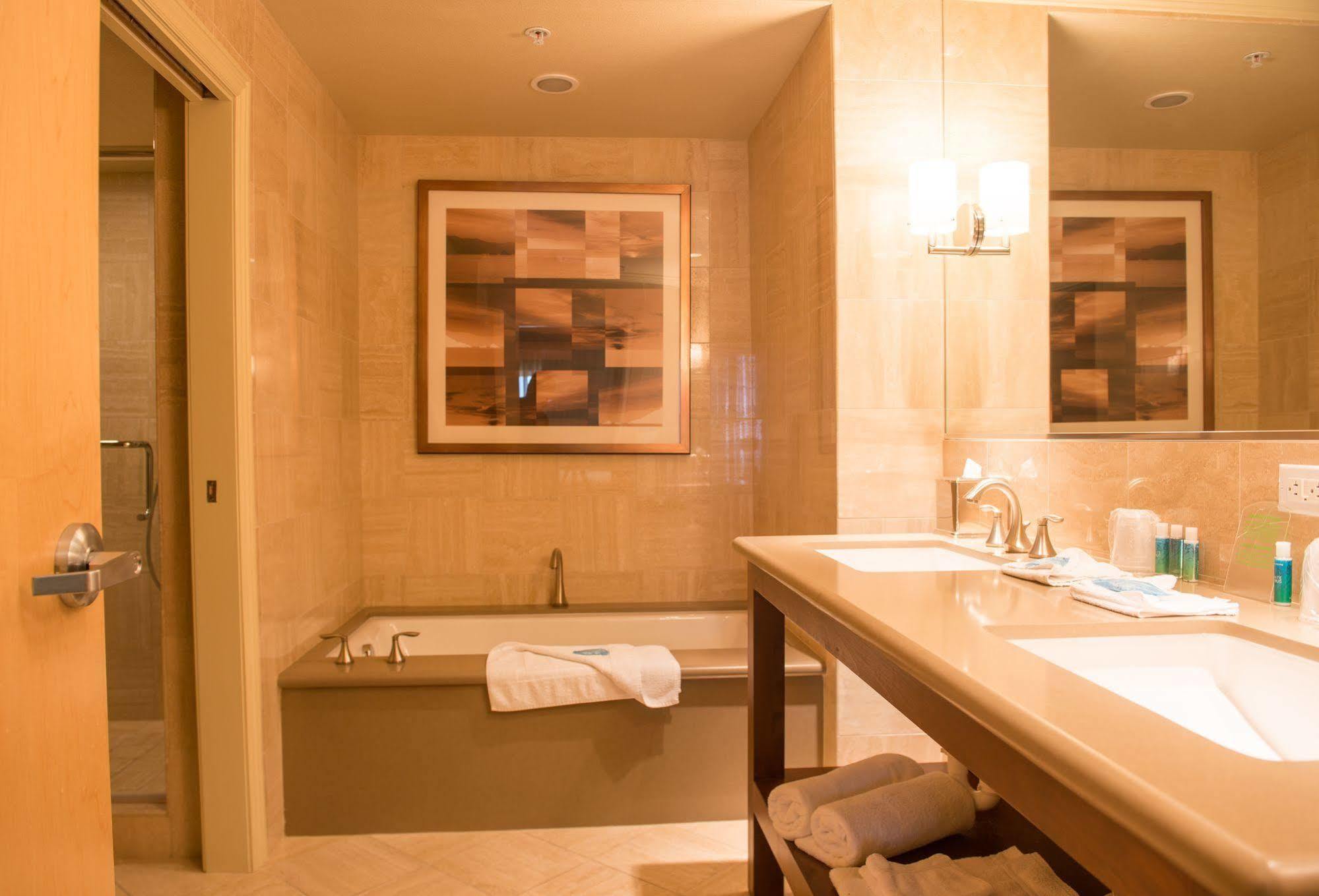 Express & Vegas Sw Springvalley By Ihg Las Vegas
