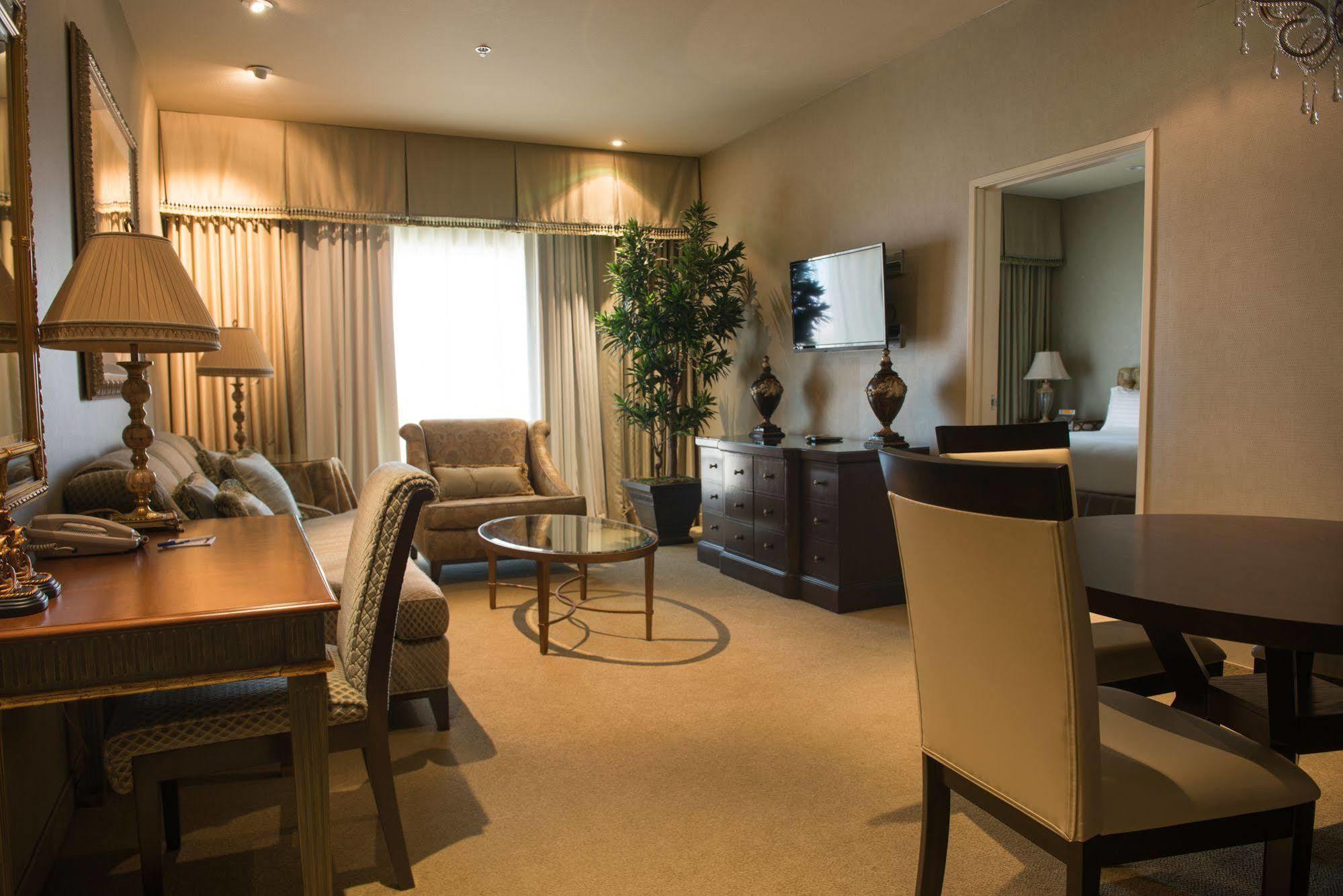Express & Vegas Sw Springvalley By Ihg 3* Las Vegas