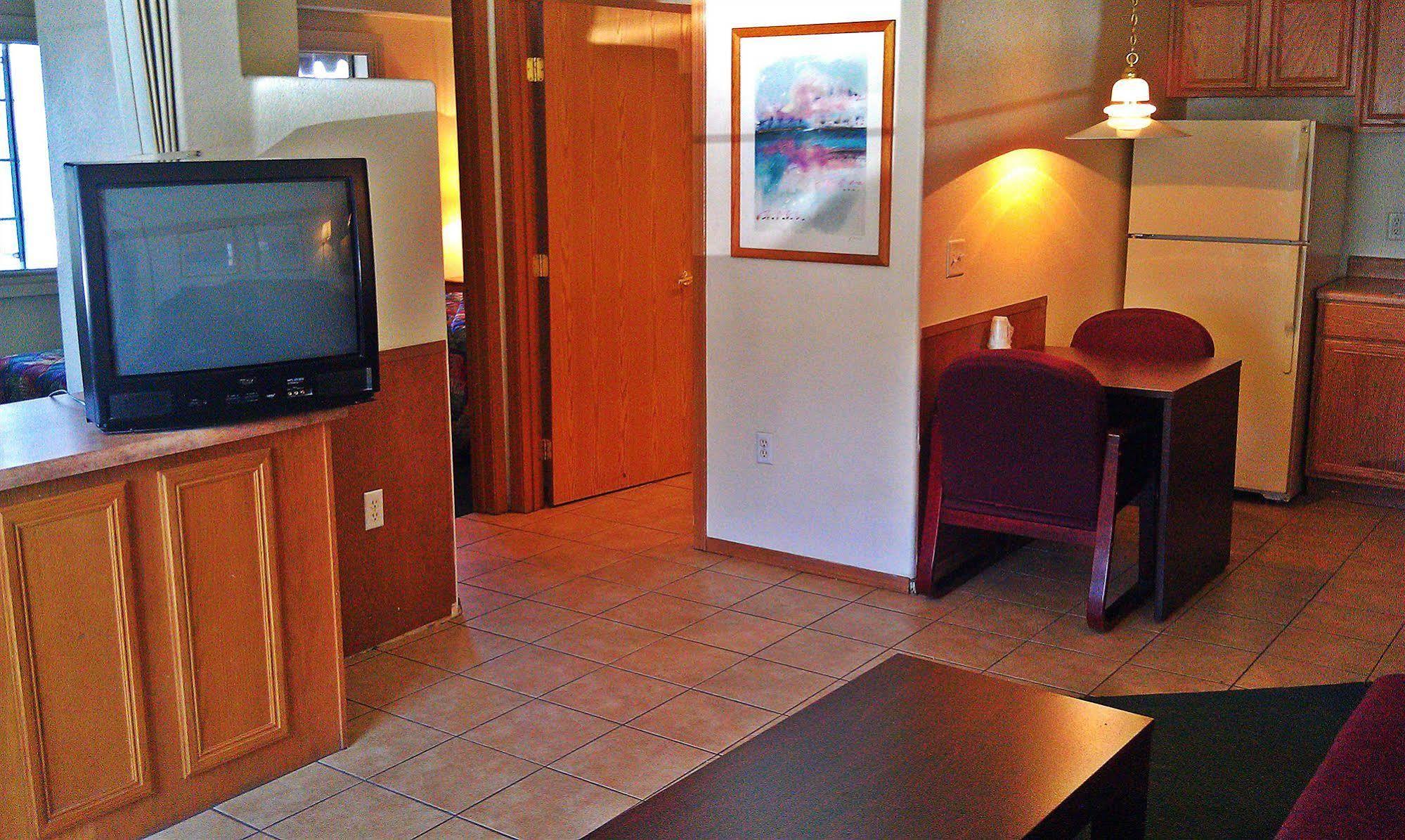 Manor Aparthotel