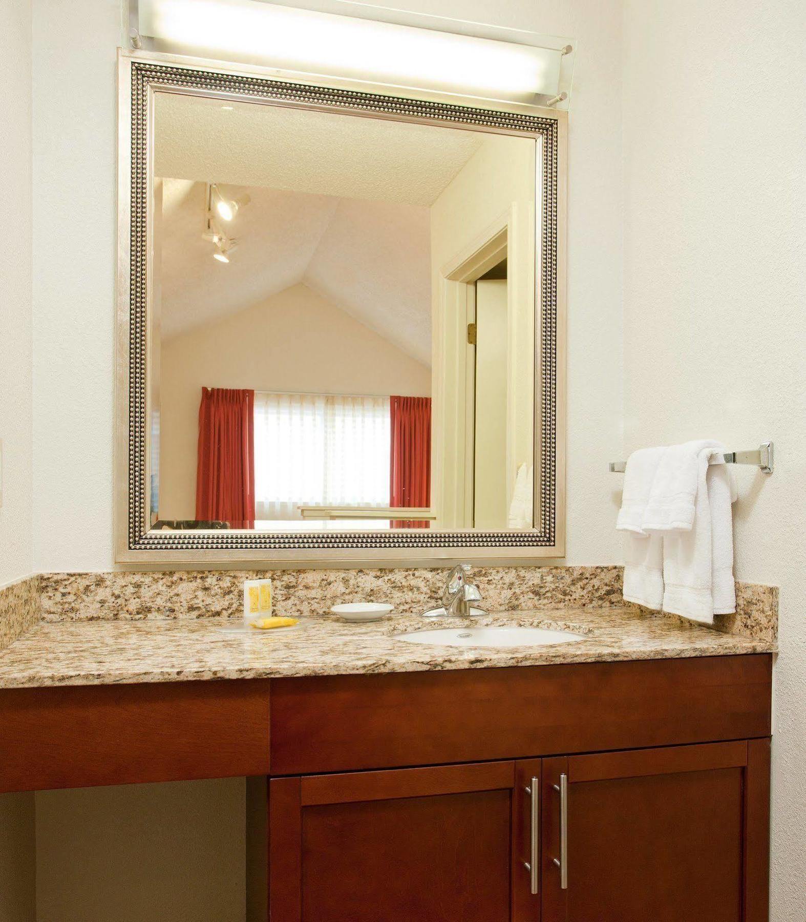 By Marriott Vegas Convention Center 3* Las Vegas
