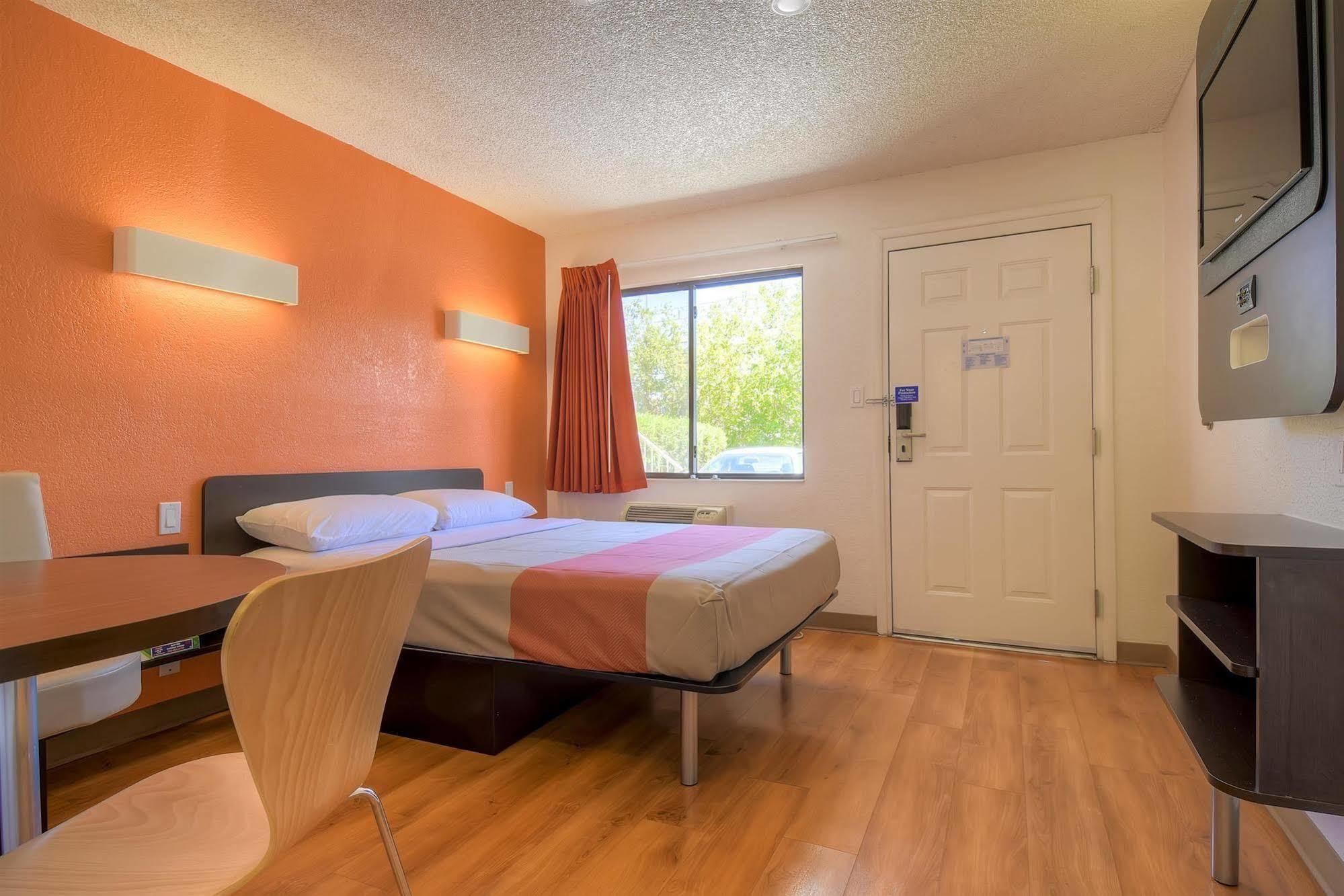 Park By Radisson, Vegas I-15 Inn
