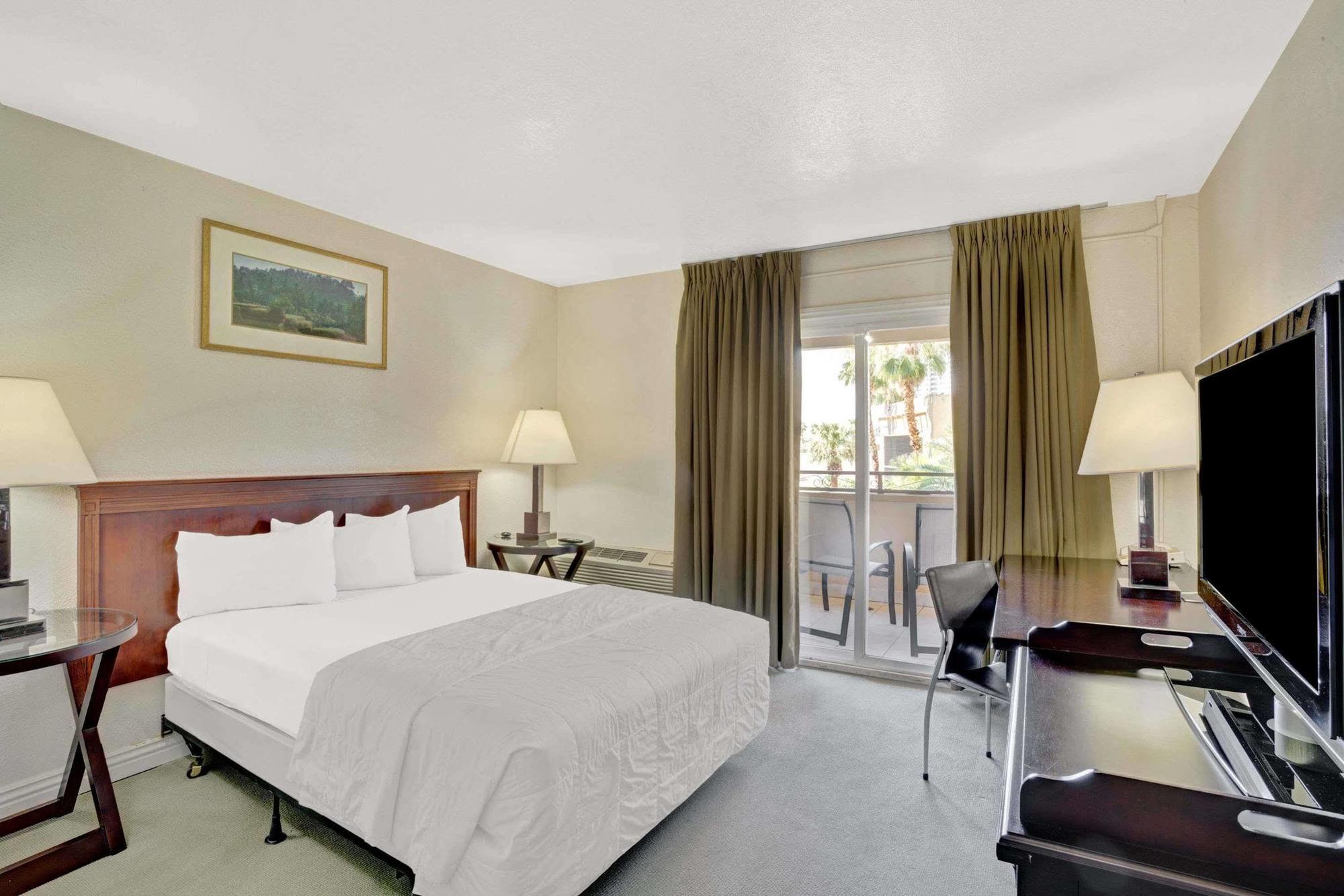Super 8 By Wyndham Vegas North Strip/fremont St. Area 2* Las Vegas