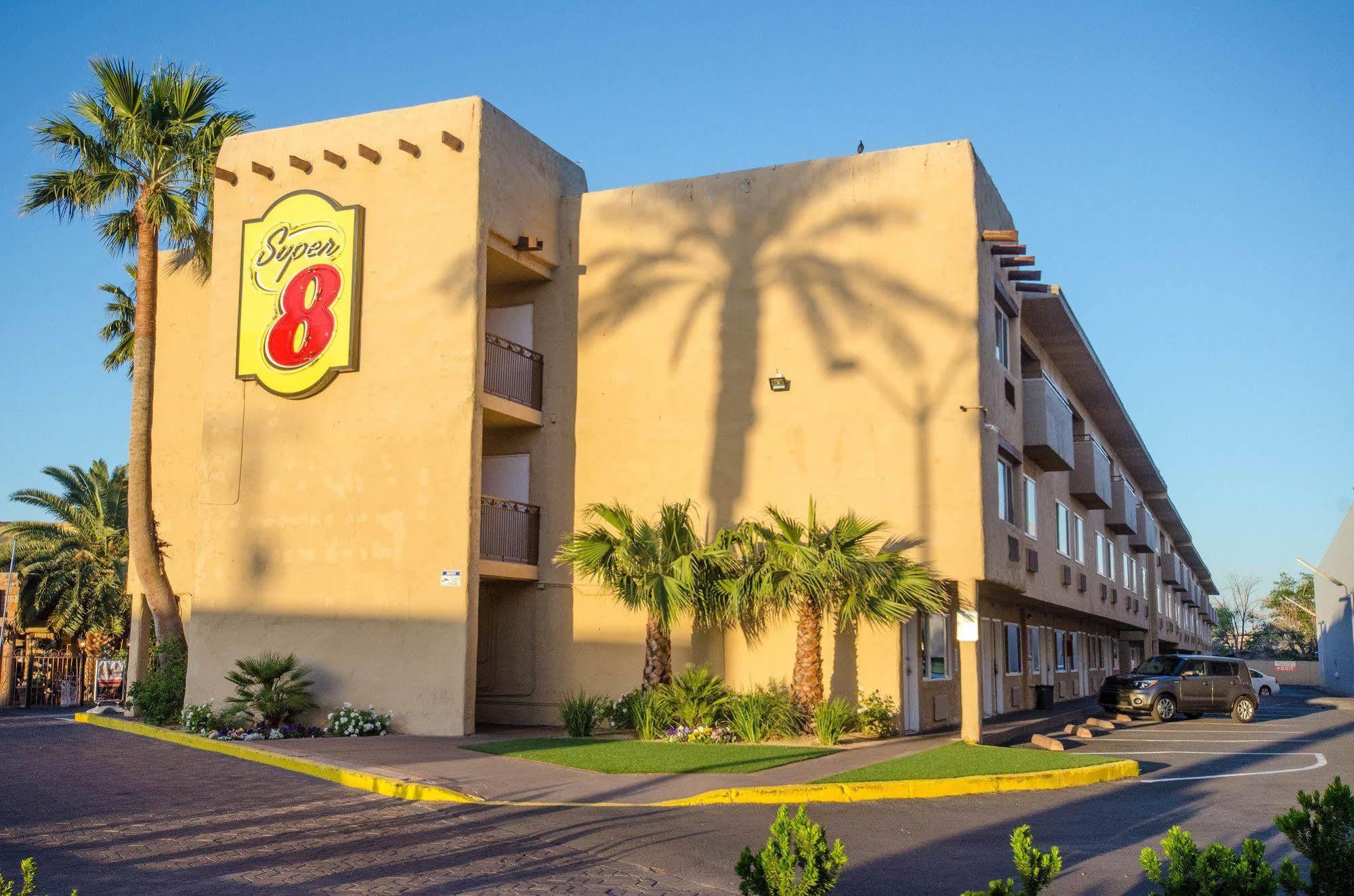 Hotel Super 8 By Wyndham Vegas North Strip/fremont St. Area Las Vegas