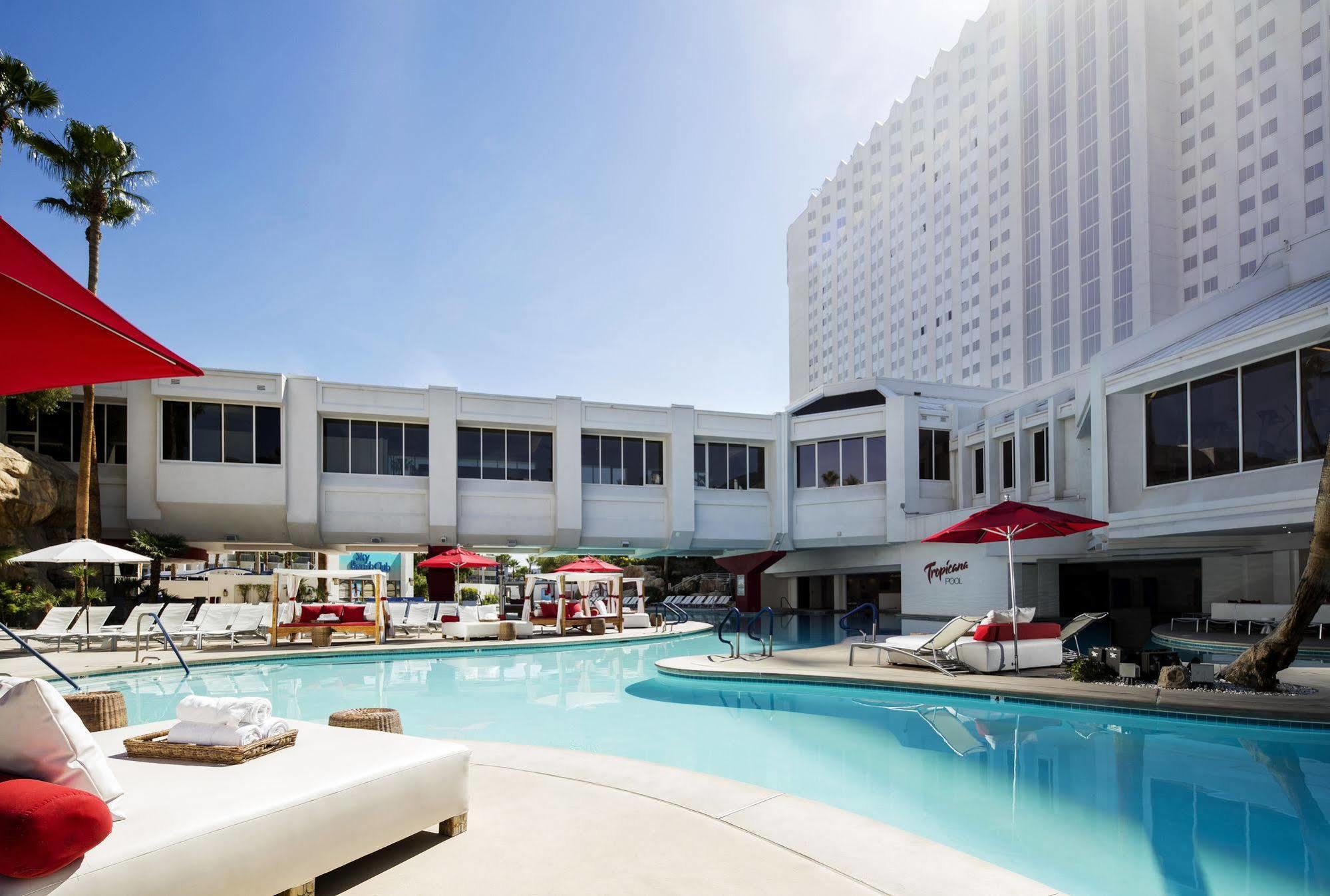 Tropicana Vegas A Doubletree By Hilton & Casino - Free Parking