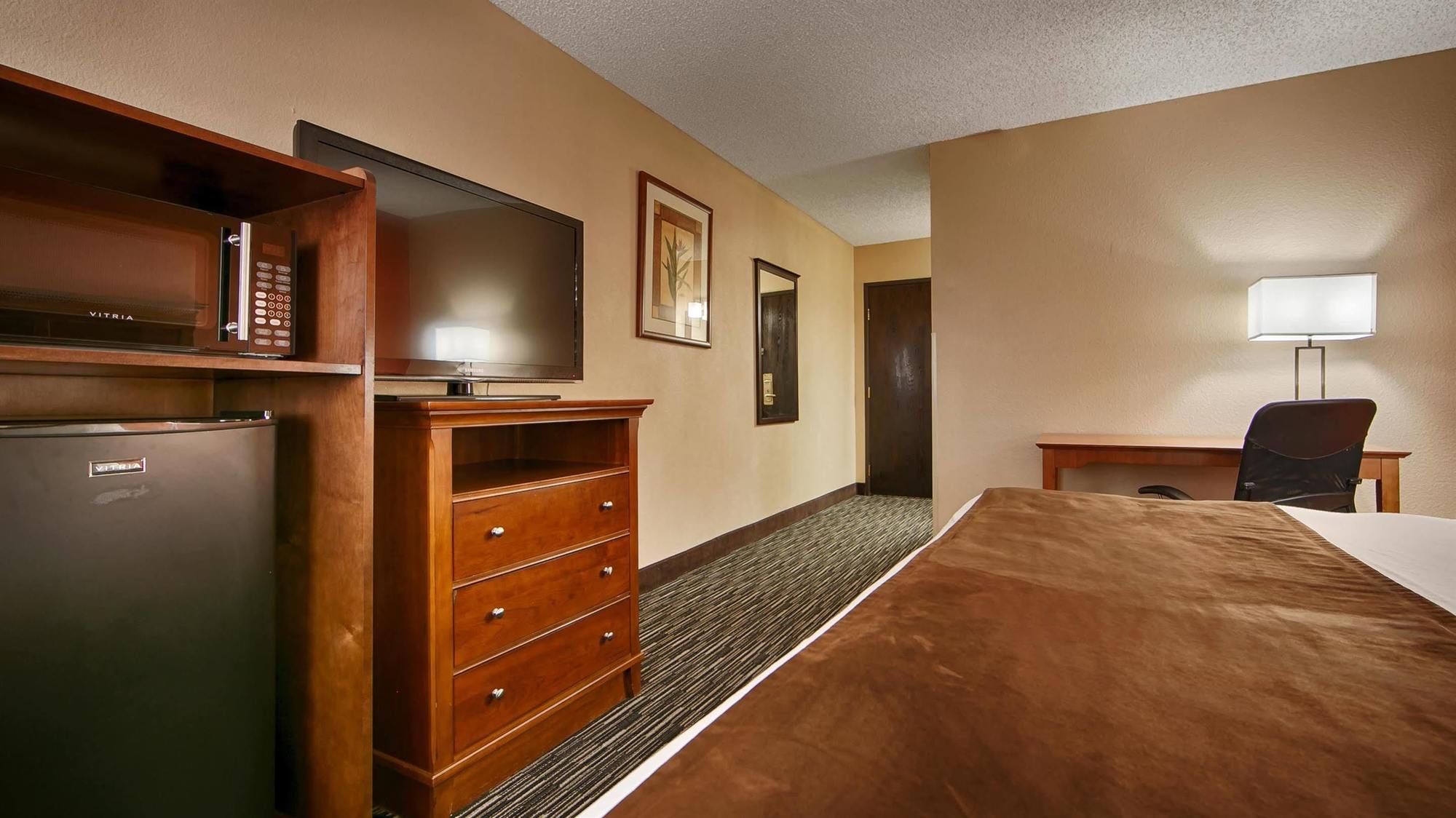Western Mccarran Hotel 3*