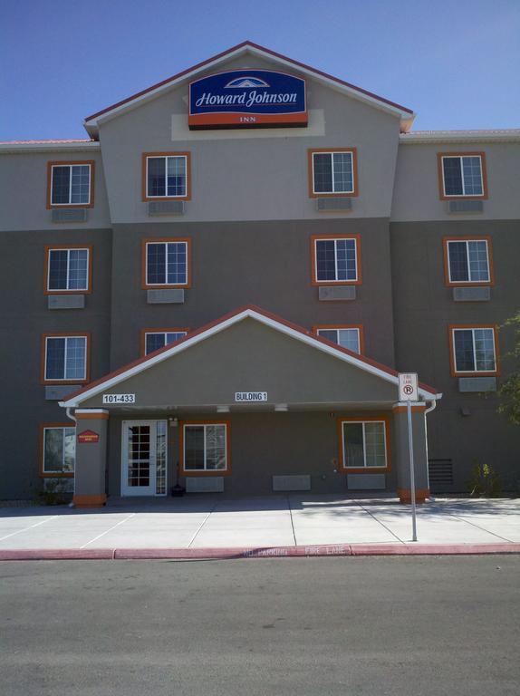 Hotel Howard Johnson Vegas / Near Nellis Afb