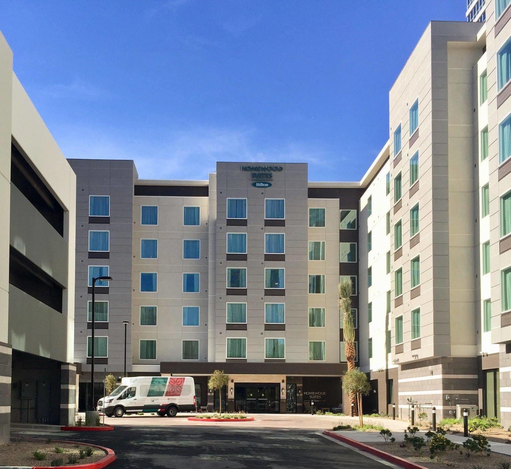 Homewood By Hilton Vegas Center Hotel