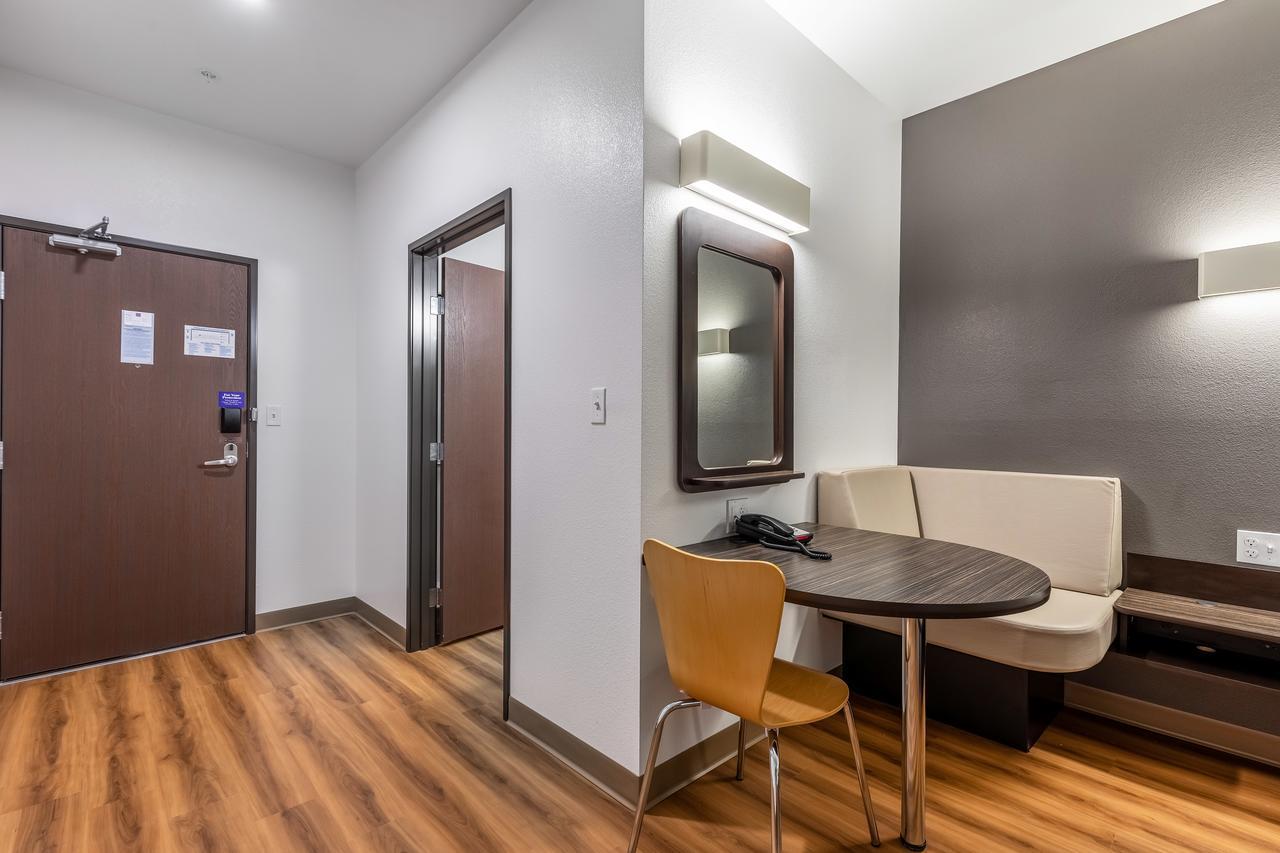 6-las Vegas, Nv - Motor Speedway Hotel 2*