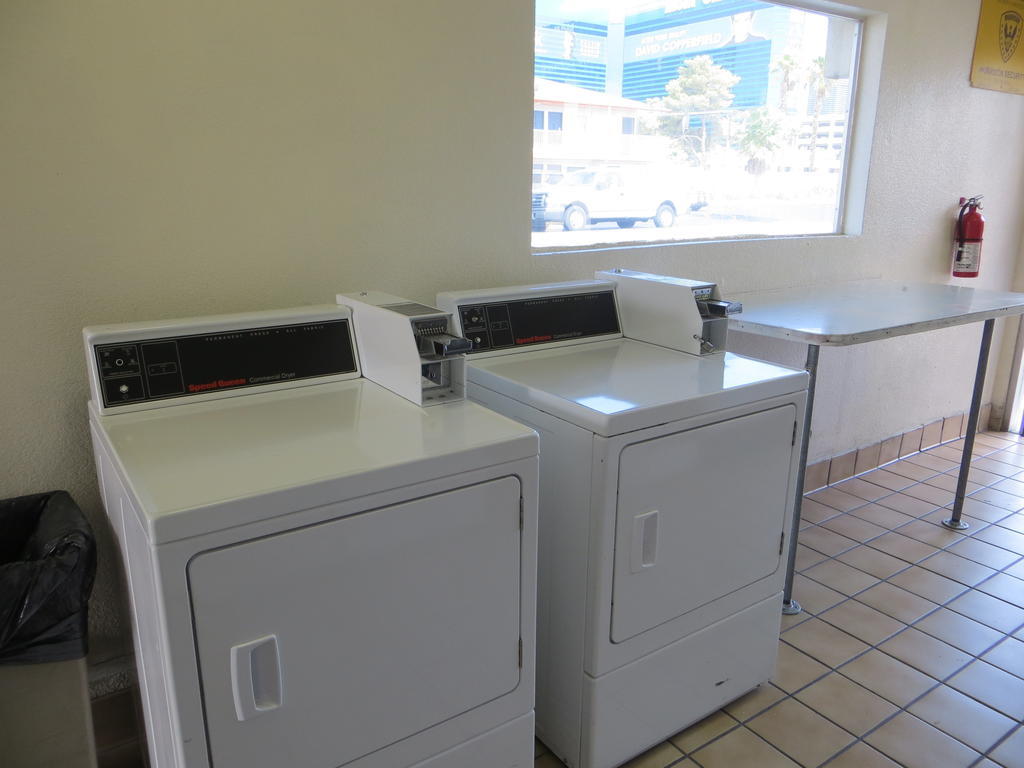 Americas Value Vegas Strip Motel 2*