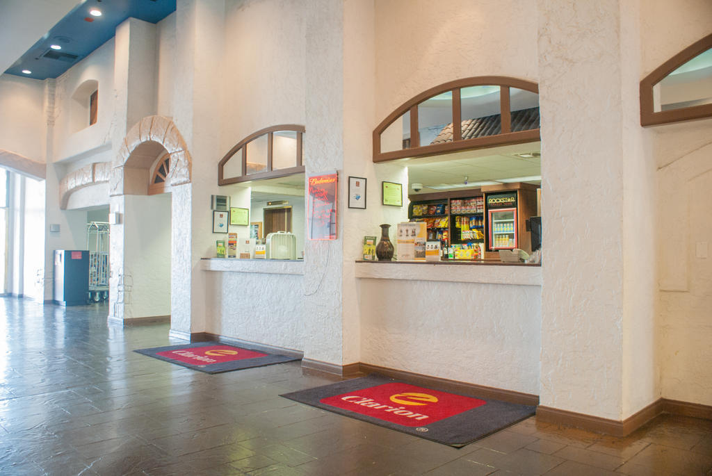 Clarion & Casino Hotel 3*