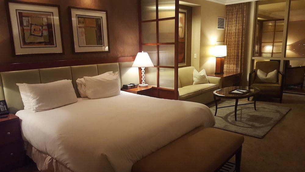 Hotel The Signature At Mgm Grand -