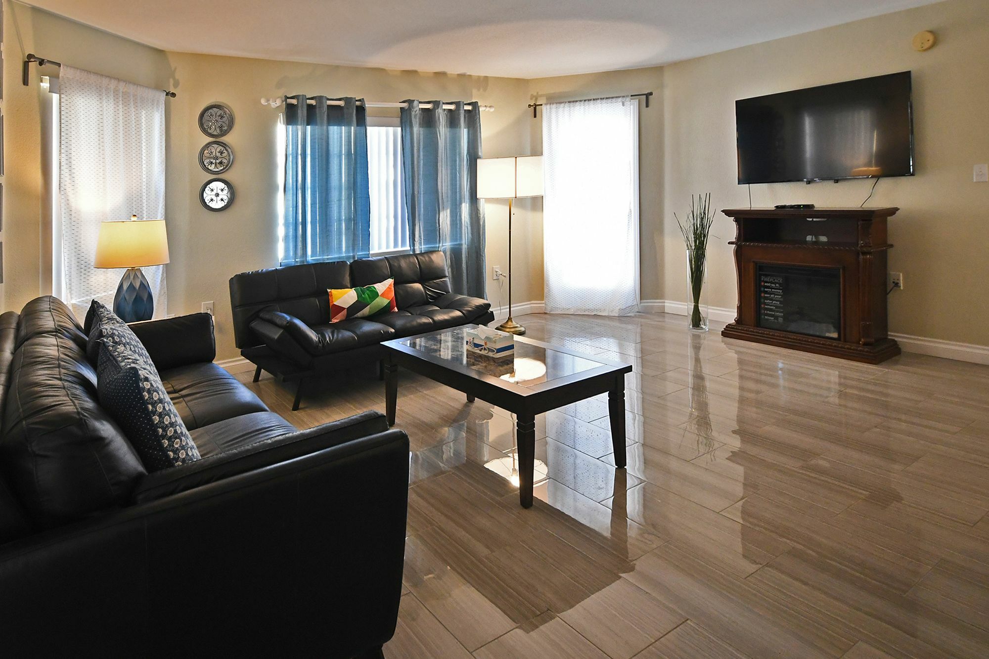 Country Club Luxury Hotel