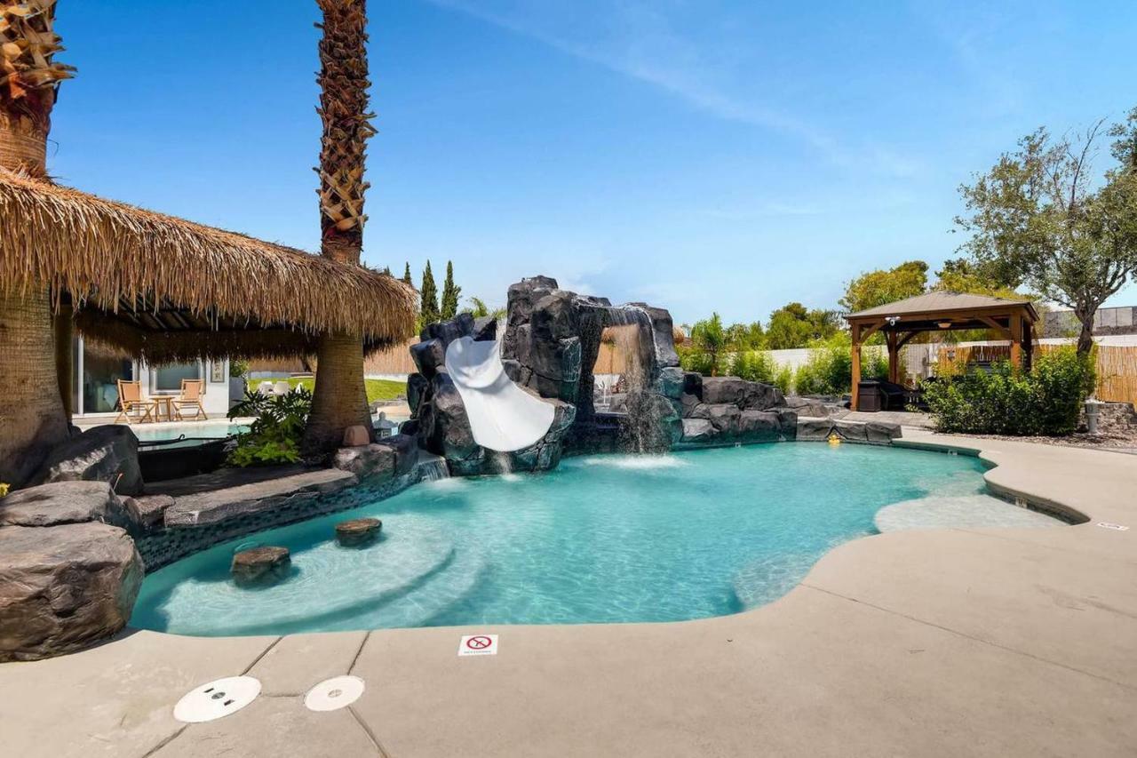 7bd 5ba Mansion W/ Lazy River Hot Tub Sleeps 26