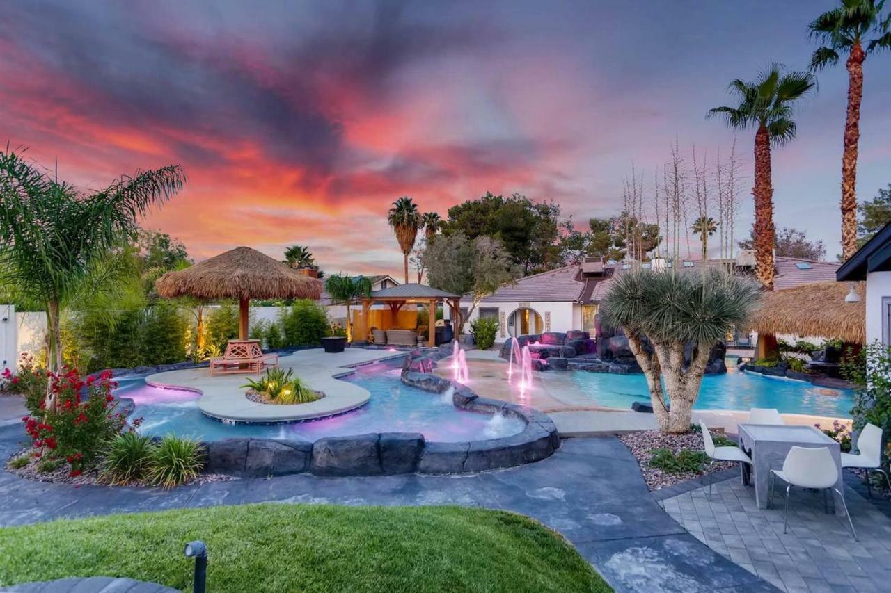 7bd 5ba Mansion W/ Lazy River Hot Tub Sleeps 26 Holiday home *