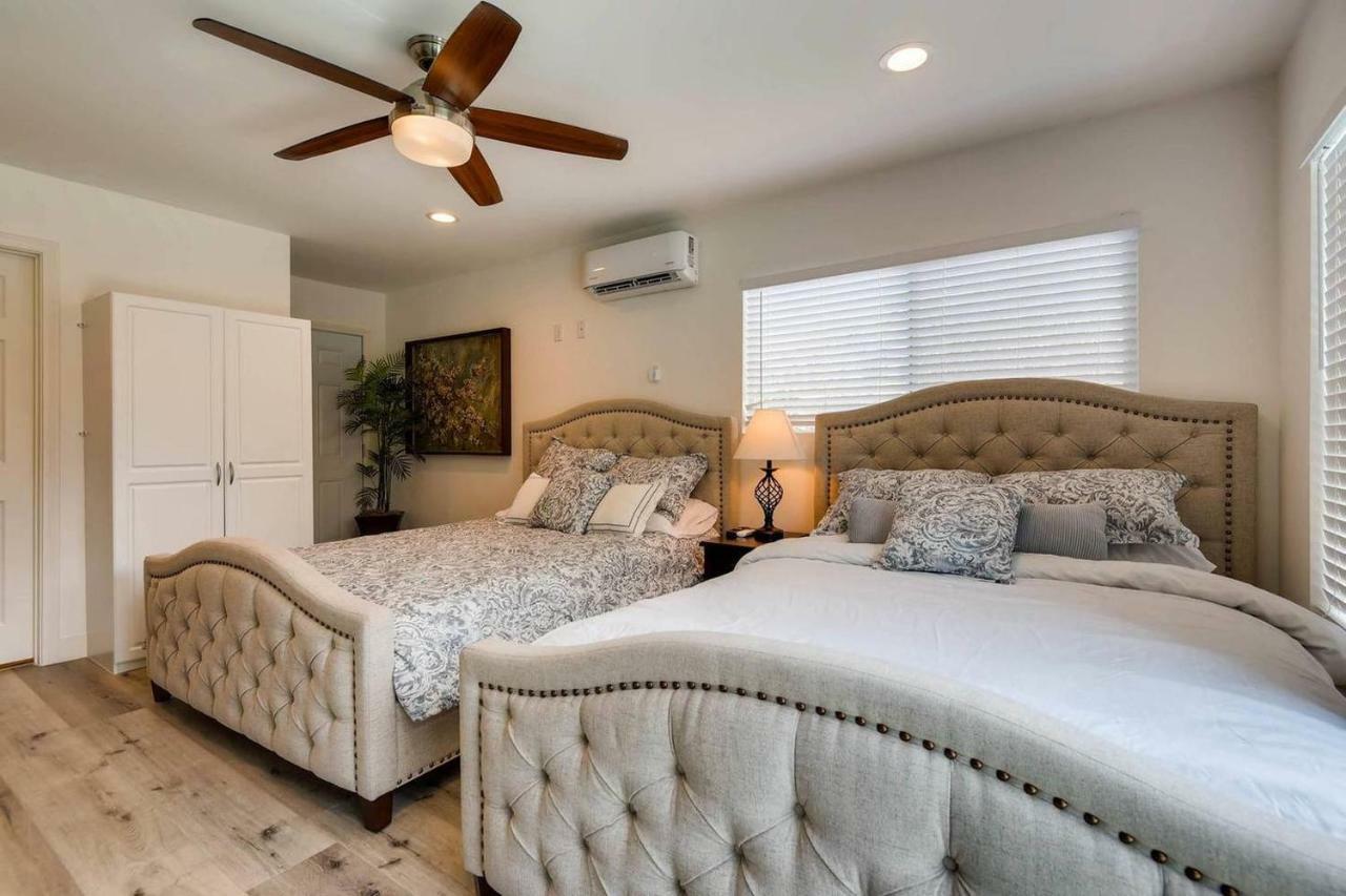 Holiday home 7bd 5ba Mansion W/ Lazy River Hot Tub Sleeps 26 Las Vegas