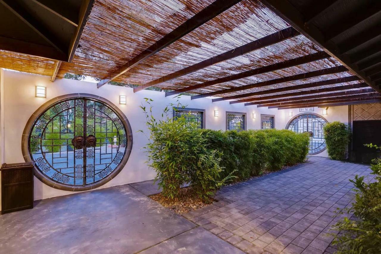Holiday home 7bd 5ba Mansion W/ Lazy River Hot Tub Sleeps 26 Las Vegas