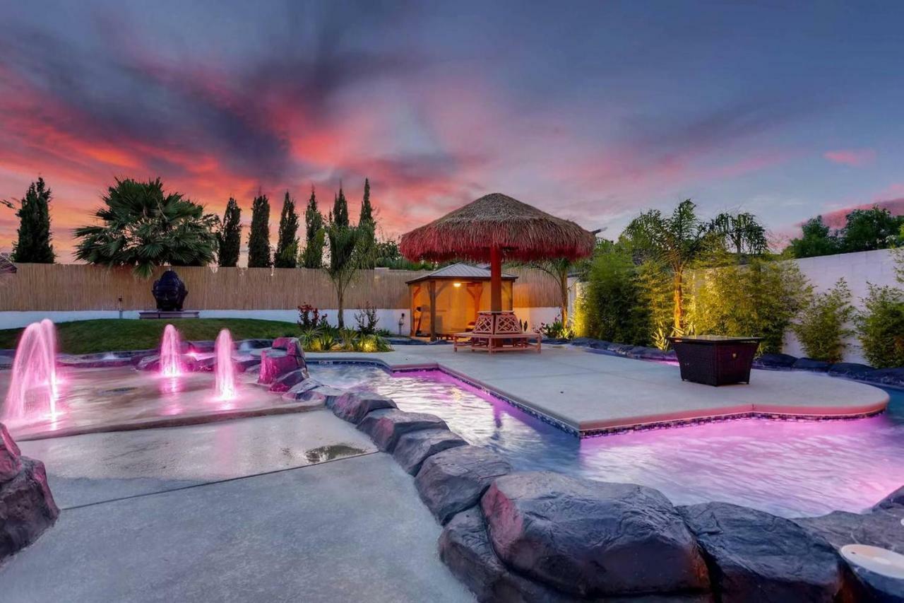 7bd 5ba Mansion W/ Lazy River Hot Tub Sleeps 26 *