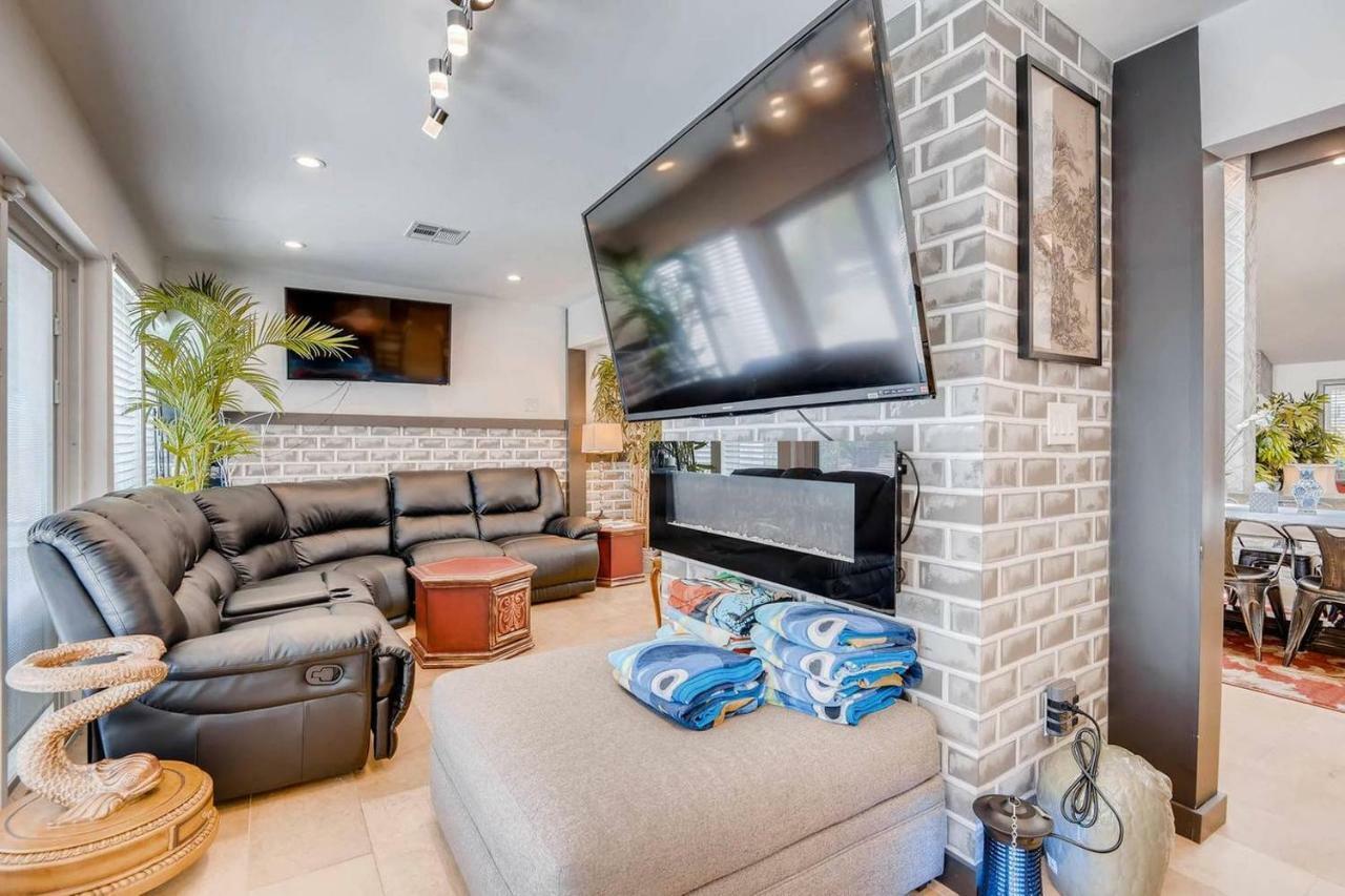 7bd 5ba Mansion W/ Lazy River Hot Tub Sleeps 26