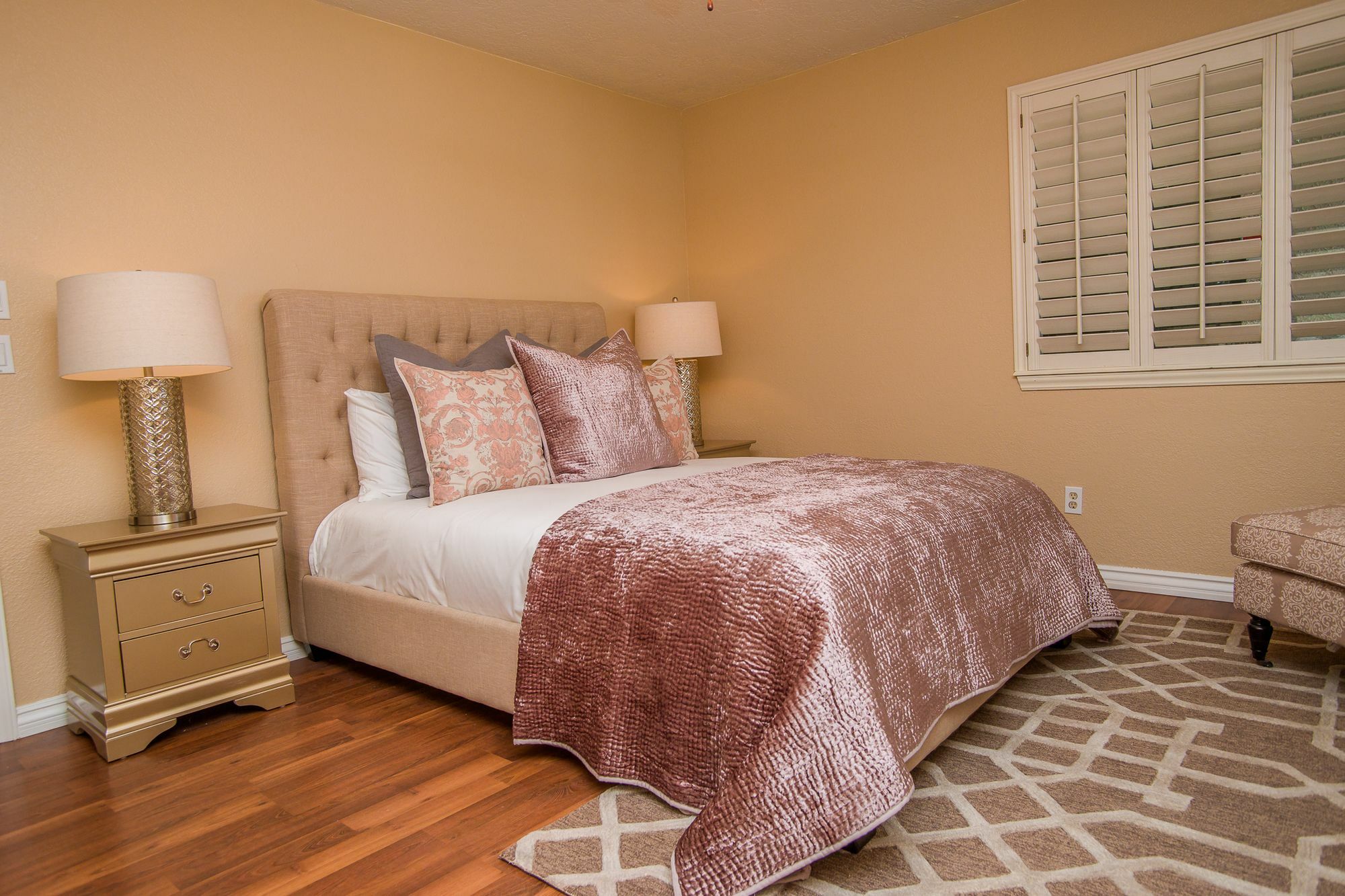 Apartment Luxury 6br 10min To Lv Strip Sleeps 20