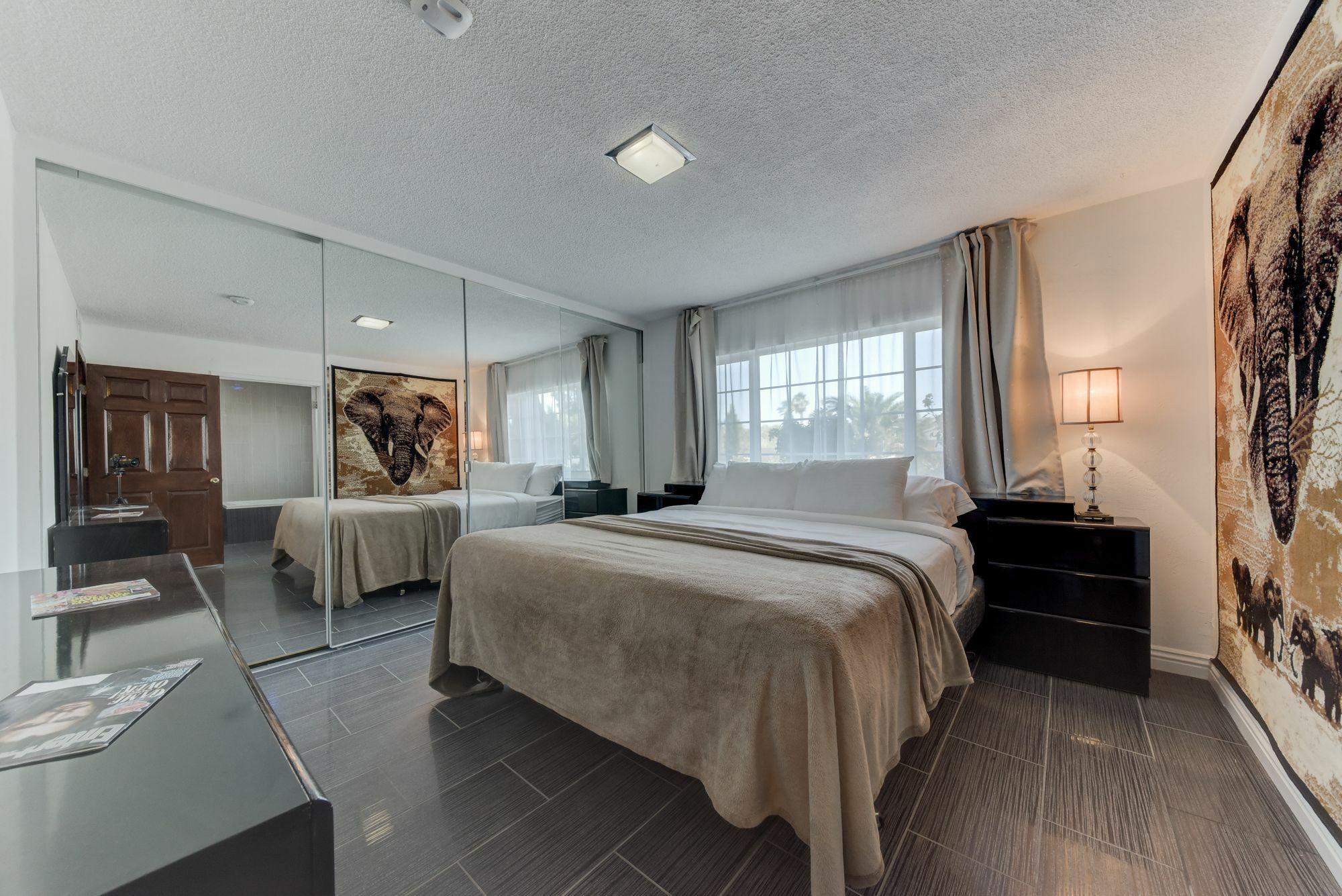 Apartment Sanctuary Pond And Pool *