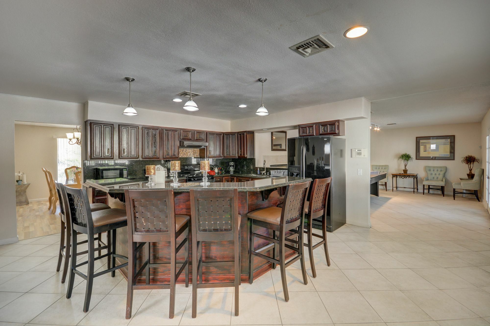 Luxurious 4br House With Large Pool 8min To Strip Apartment *