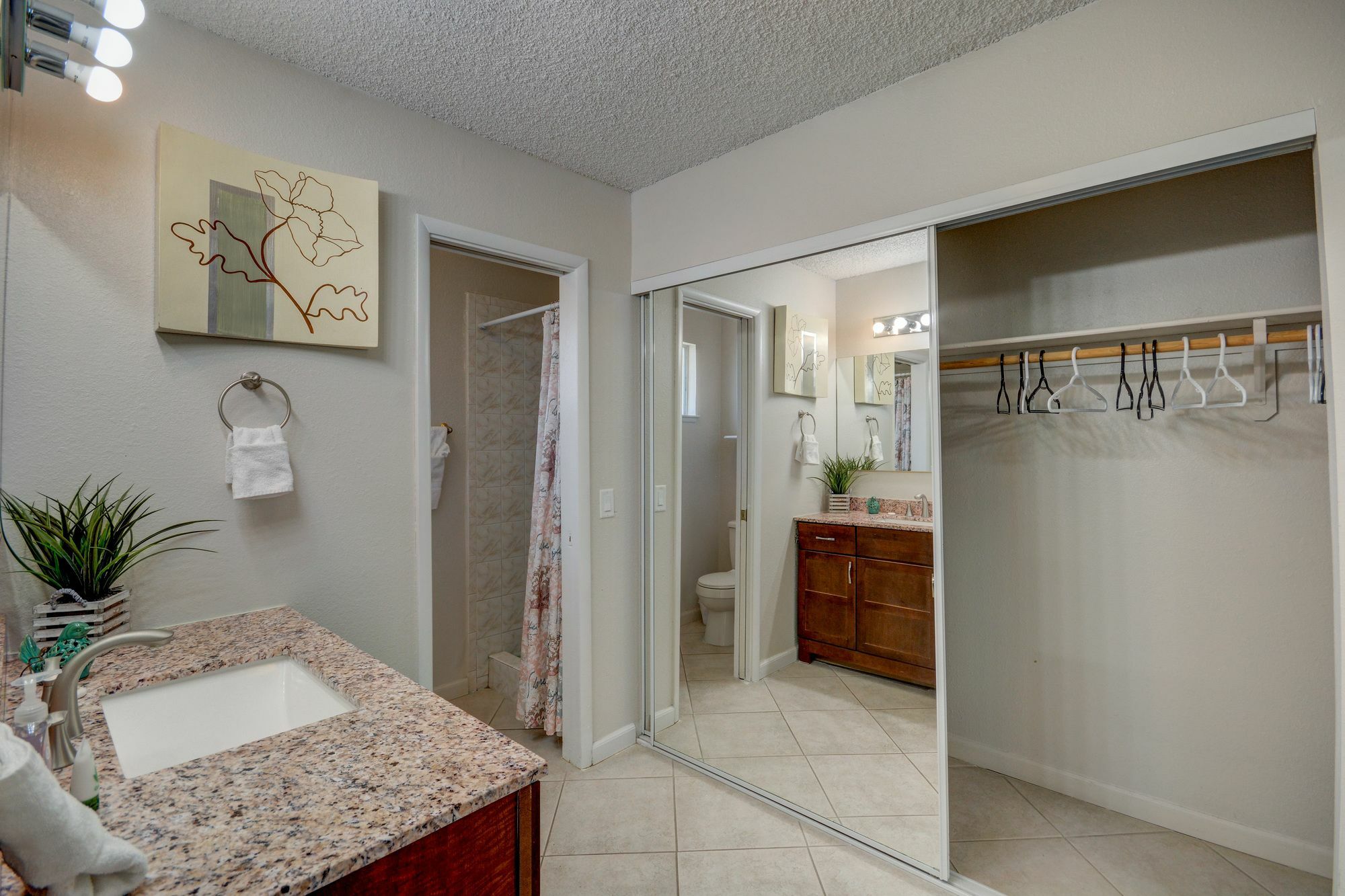 Luxurious 4br House With Large Pool 8min To Strip