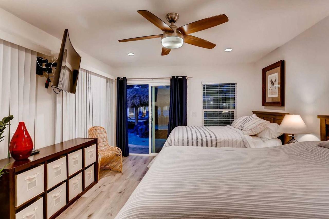 Holiday home 7bd 5ba Mansion W/ Lazy River Hot Tub Sleeps 26 Las Vegas