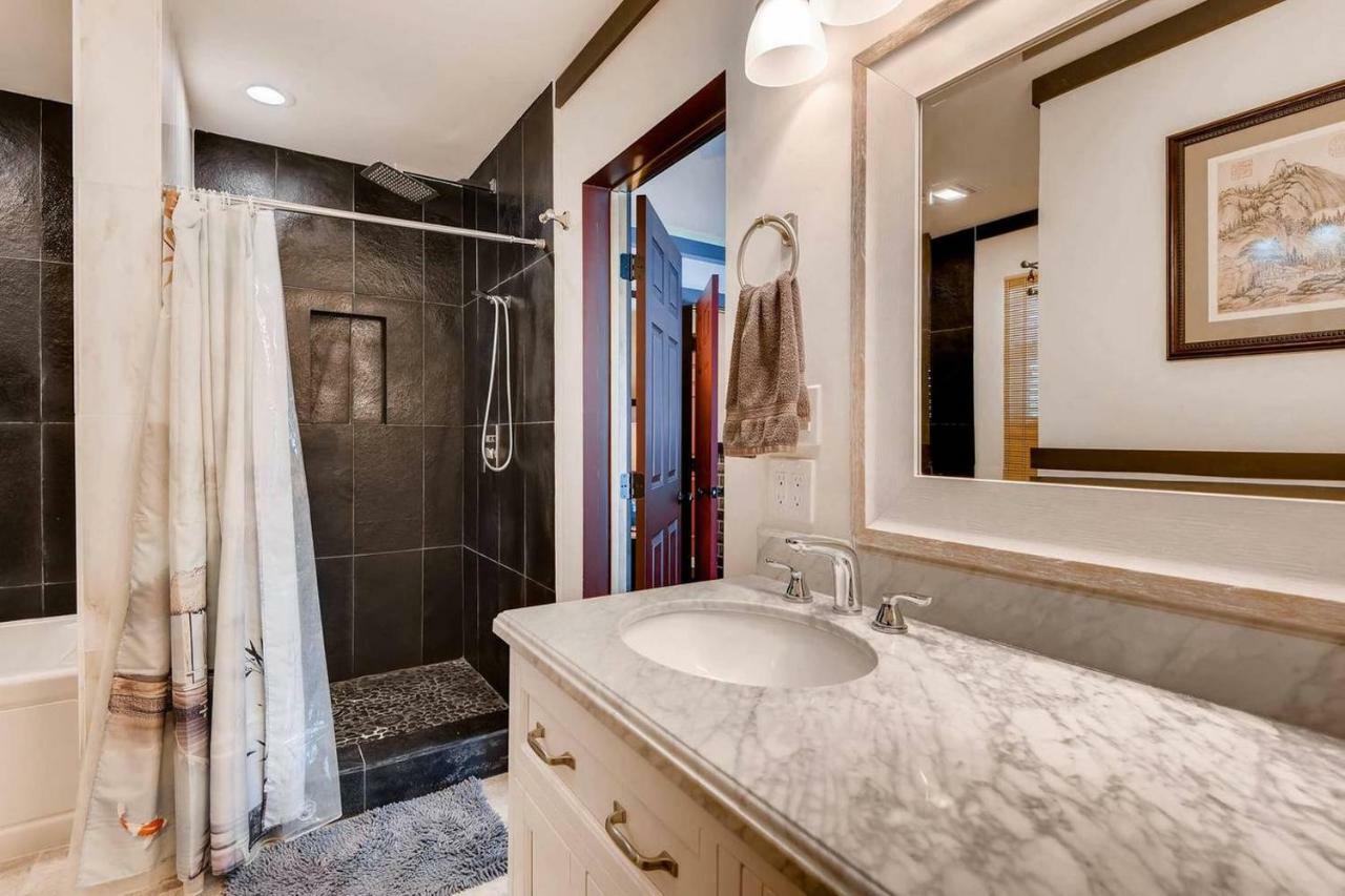 7bd 5ba Mansion W/ Lazy River Hot Tub Sleeps 26 Holiday home Las Vegas