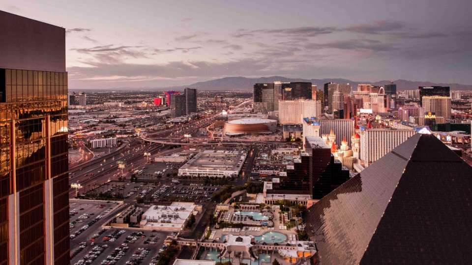 Resort The W Vegas At Mandalay Bay By Suiteness Las Vegas