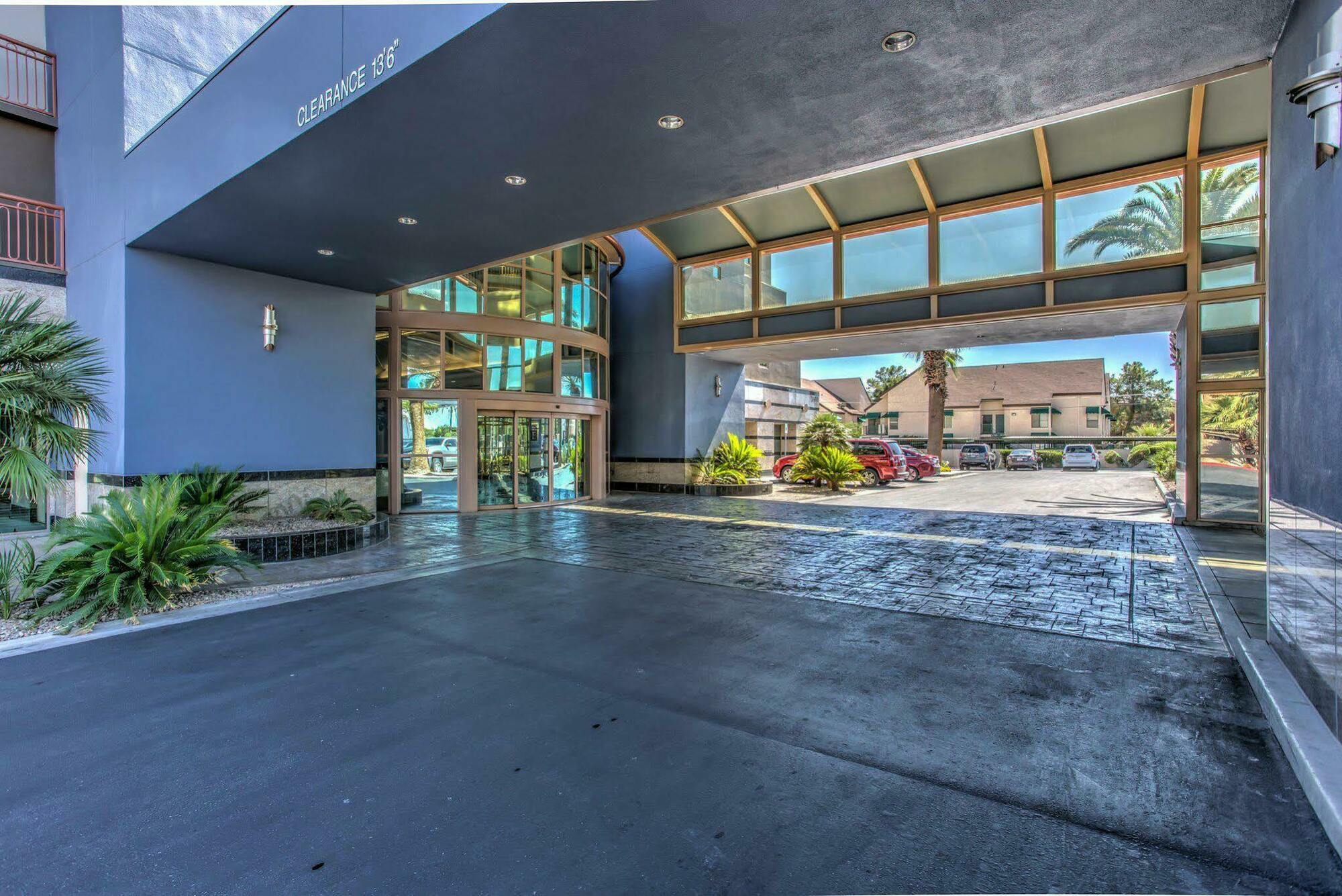 Embassy By Hilton Convention Center Vegas