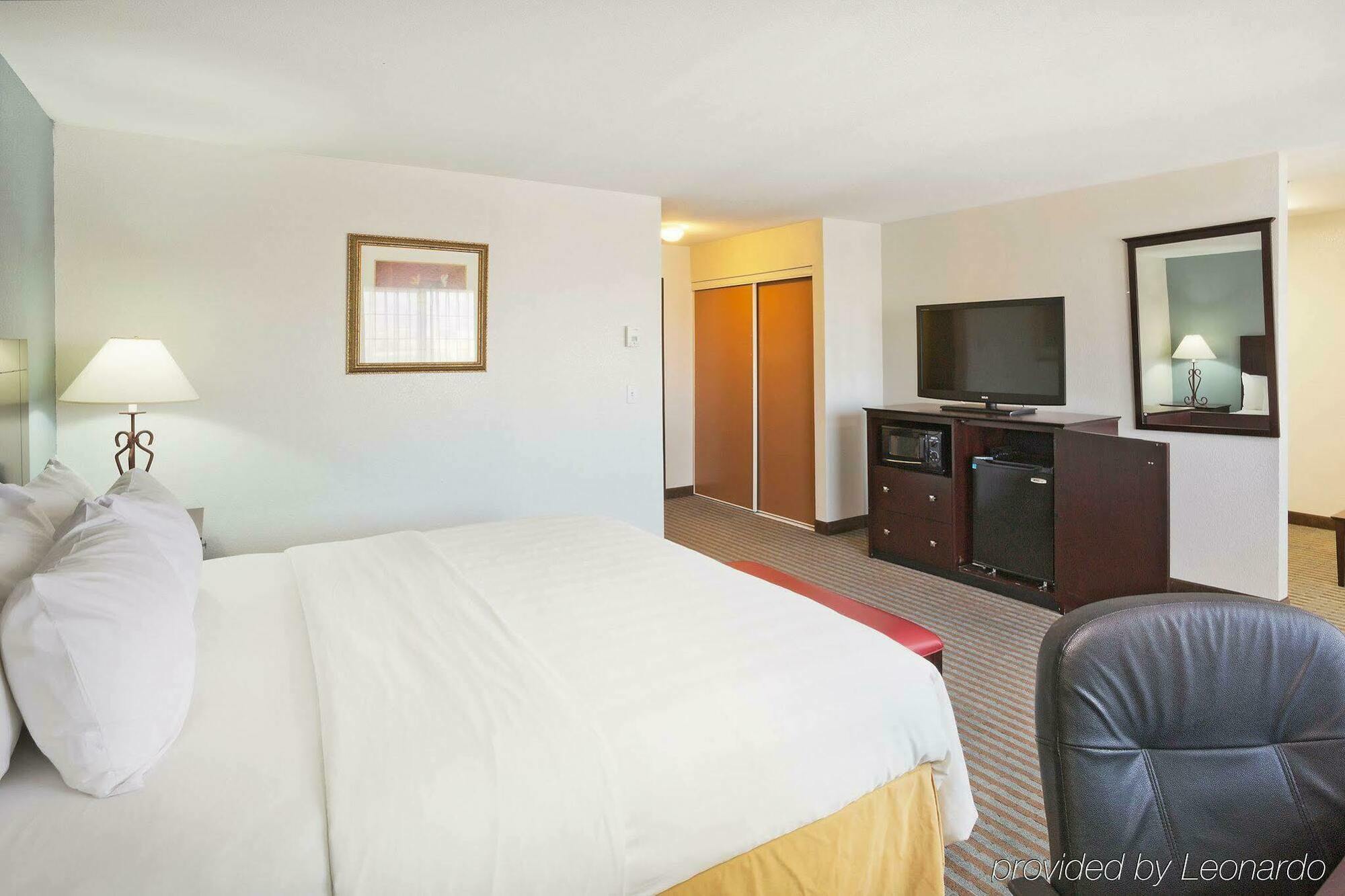 La Quinta & By Wyndham Vegas Nellis 3*