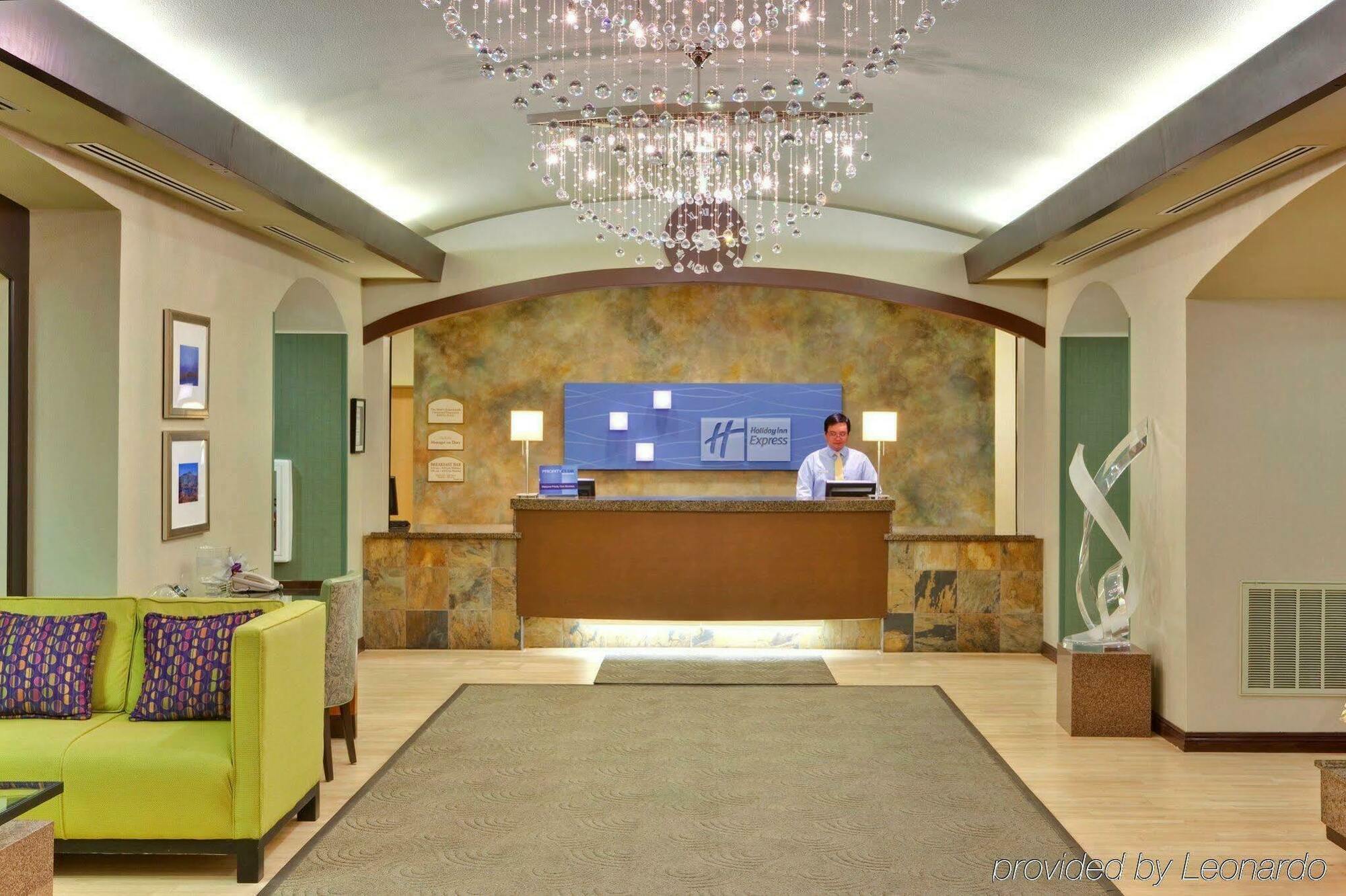 Express & Vegas Sw Springvalley By Ihg