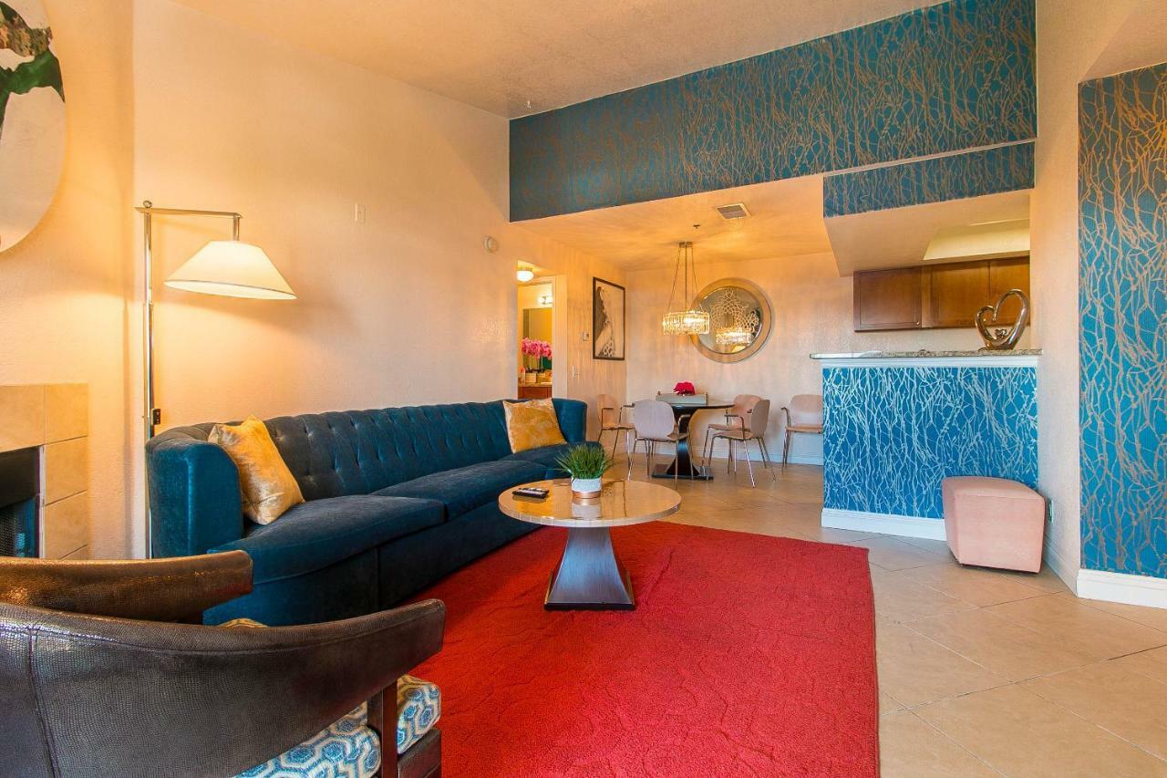 Luxury Modern 2 Apartment *