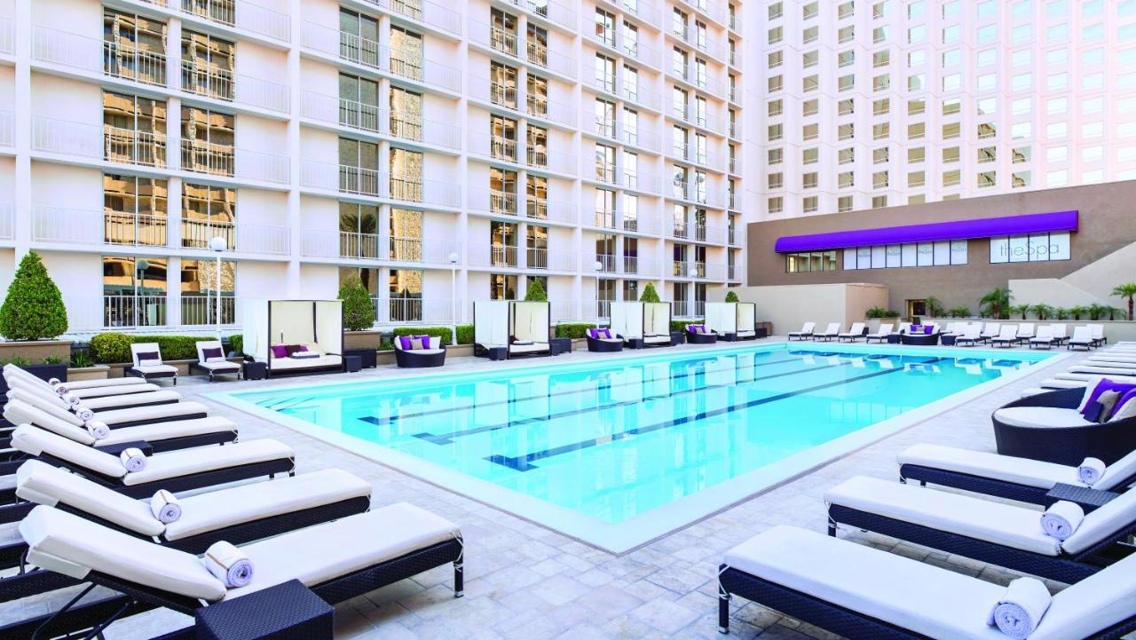 Harrah's Vegas & Casino Resort