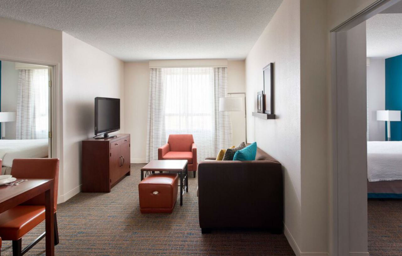 By Marriott Vegas Hughes Center Hotel Las Vegas
