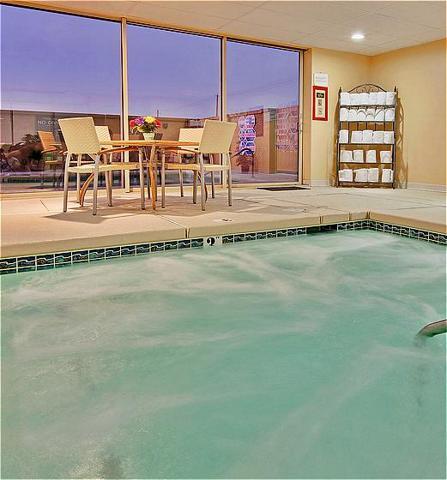 Express Vegas-nellis By Ihg