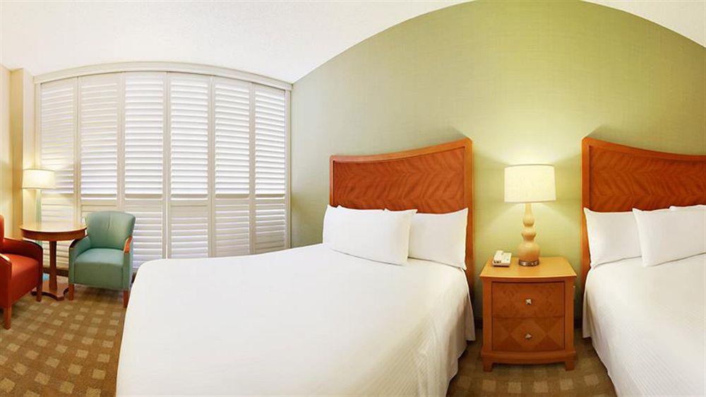 Hotel California And Casino 3*
