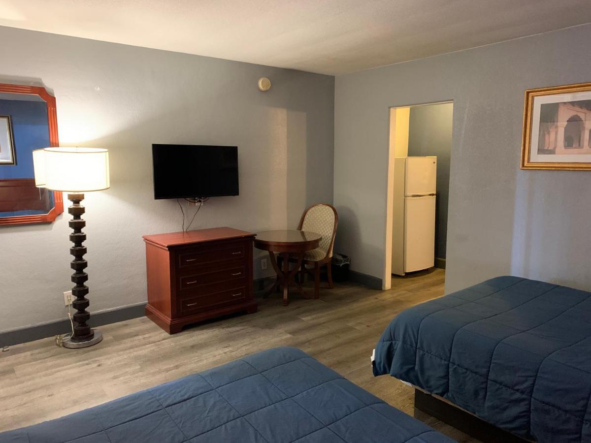 Center 2* Las Vegas