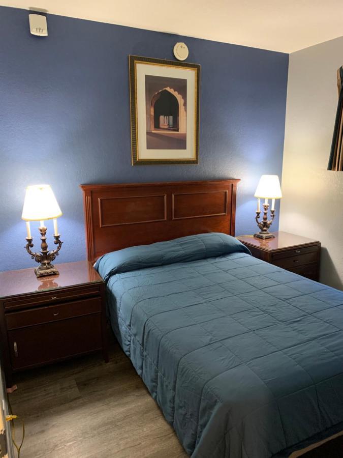 Motel Center