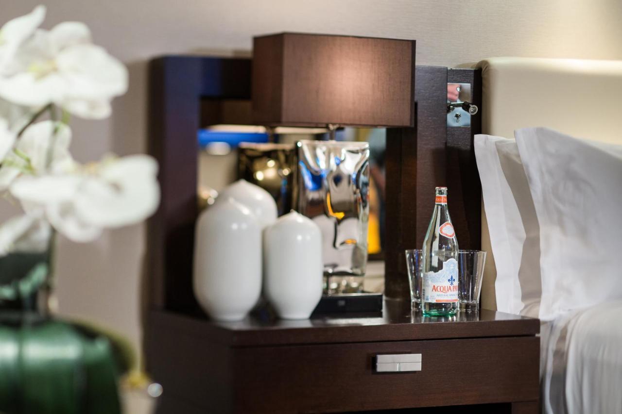 Red Rock Casino, And By Suiteness Hotel 5*