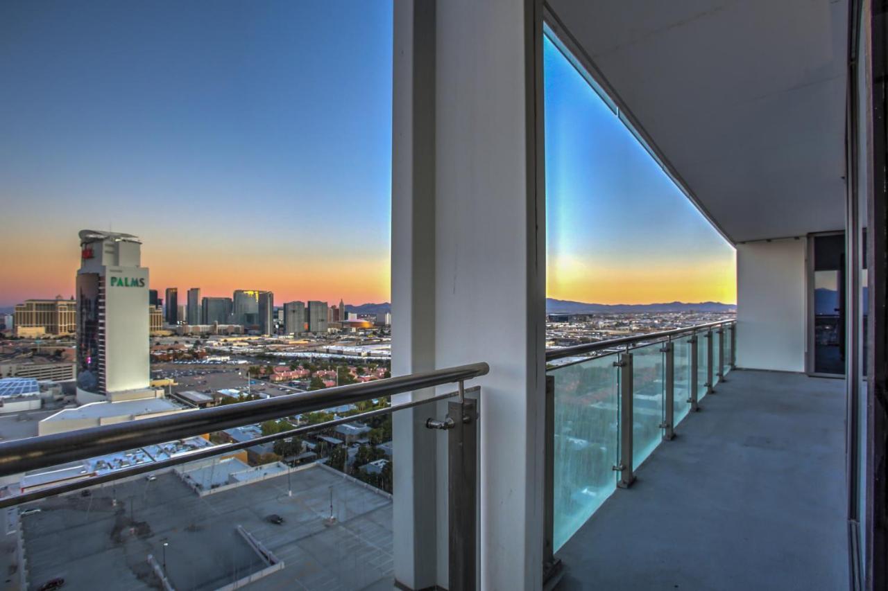 Palms Place With Balcony & Strip View Aparthotel *