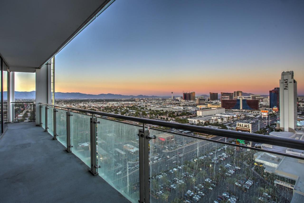 Aparthotel Palms Place With Balcony & Strip View *